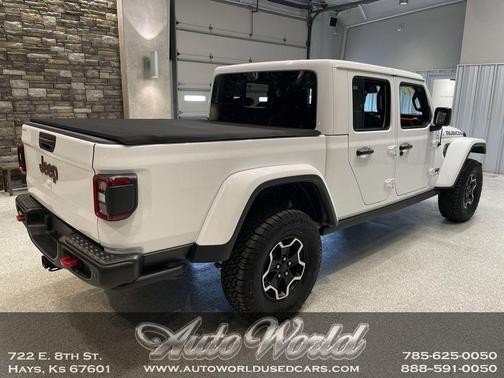 Bright White Clearcoat 2022 Jeep Gladiator Rubicon