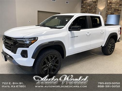 Summit White 2024 Chevrolet Colorado Z71