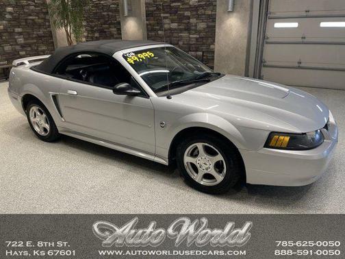 2004 Ford Mustang Deluxe