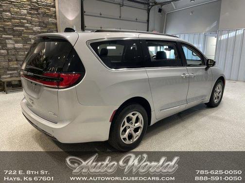 2023 Chrysler Pacifica Limited