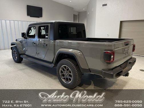 2021 Jeep Gladiator Overland