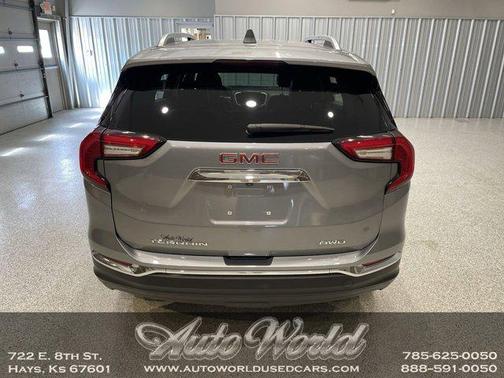 2024 GMC Terrain SLT