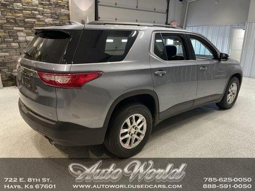 2020 Chevrolet Traverse LT Cloth