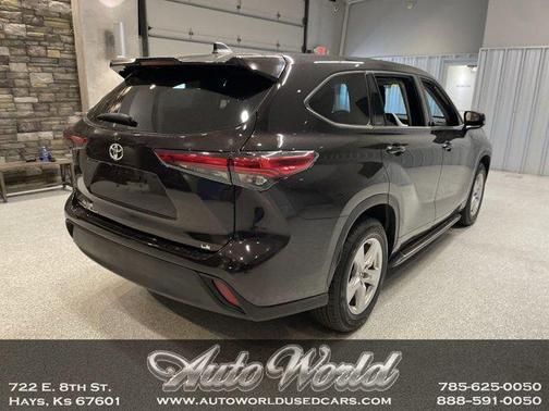 2022 Toyota Highlander LE