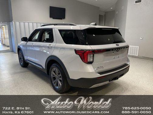 2025 Ford Explorer Active