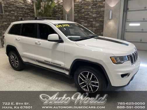 2020 Jeep Grand Cherokee Laredo