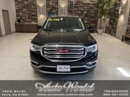 2017 GMC Acadia SLE-2