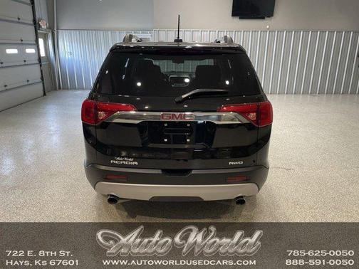 2017 GMC Acadia SLE-2