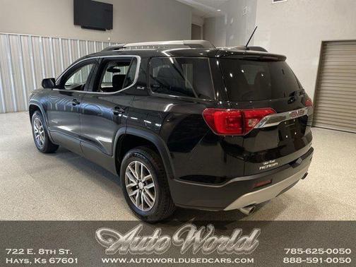 2017 GMC Acadia SLE-2