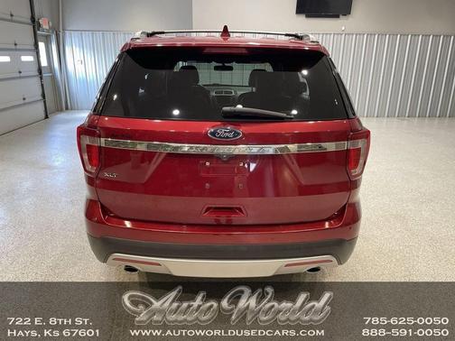 RUBY RED METALLIC TINTED CC 2017 Ford Explorer XLT