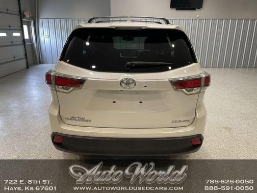 Blizzard Pearl 2015 Toyota Highlander XLE