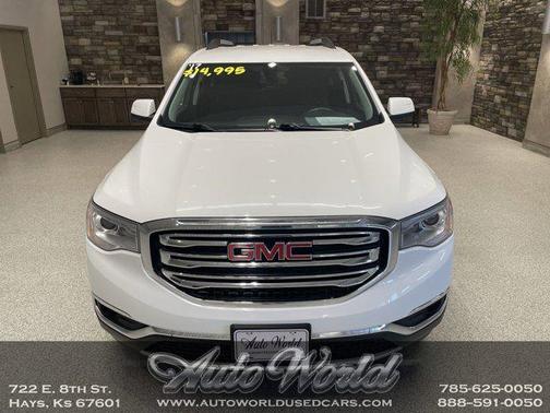 2017 GMC Acadia SLE-2