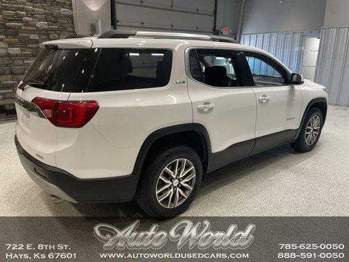 2017 GMC Acadia SLE-2