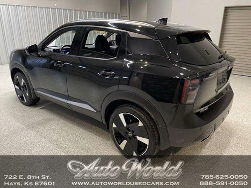 2025 Nissan Kicks SR