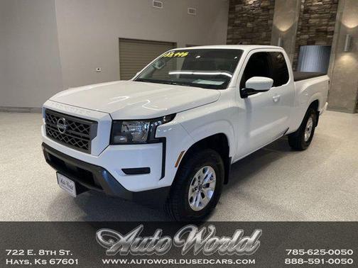 2024 Nissan Frontier SV