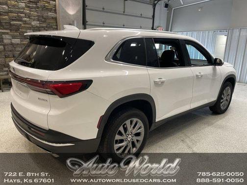 2025 Buick Enclave Preferred FWD