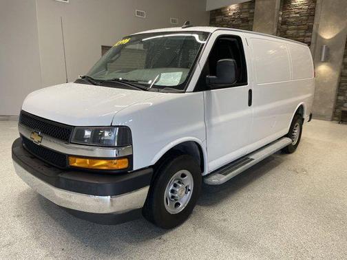 2022 Chevrolet Express 2500 RWD 2500 Regular Wheelbase WT