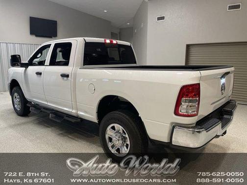 2024 RAM 2500 Tradesman Crew Cab 4x4 6'4' Box