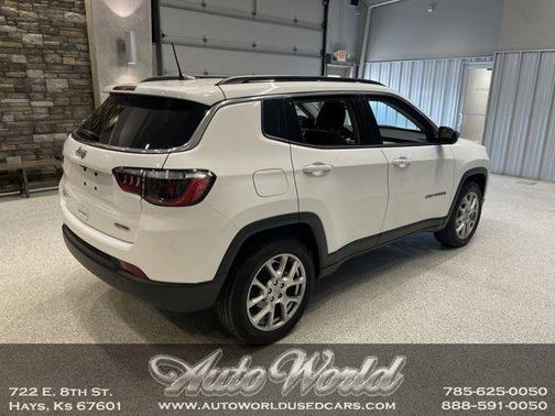 2022 Jeep Compass Latitude Lux