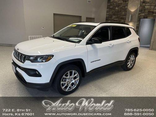 2022 Jeep Compass Latitude Lux