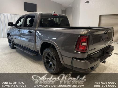 Granite Crystal Metallic Clearcoat 2026 RAM 1500 Big Horn/Lone Star