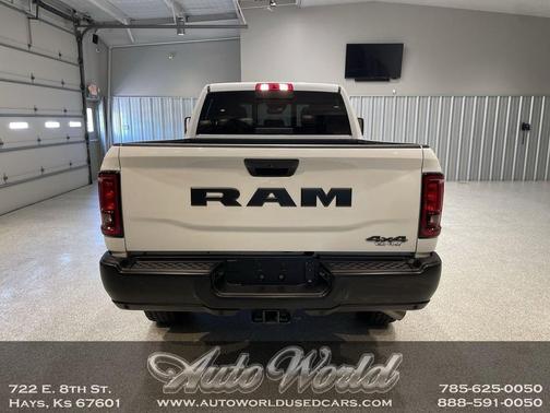 Bright White Clearcoat 2025 RAM 3500 Tradesman Crew Cab 4x4 6'4' Box