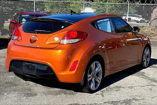 2013 Hyundai Veloster Base