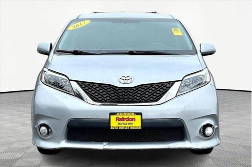 2017 Toyota Sienna SE