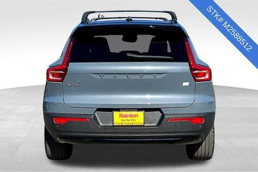 2021 Volvo XC40 Recharge Pure Electric P8