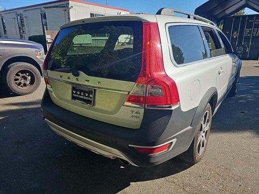 2015 Volvo XC70 T6 Platinum