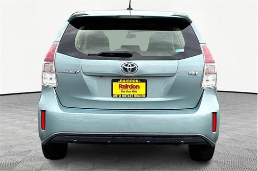 2017 Toyota Prius v Three