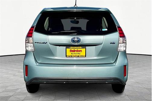 2017 Toyota Prius v Three