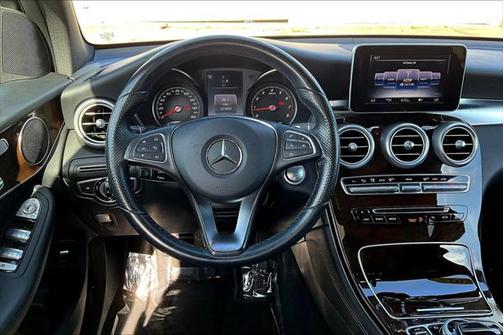 2017 Mercedes-Benz GLC 300 4MATIC