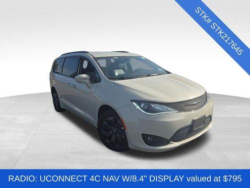 2020 Chrysler Pacifica Hybrid Touring L