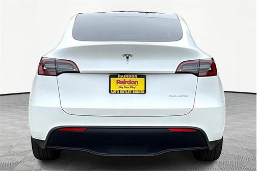 2023 Tesla Model Y Long Range Dual Motor All-Wheel Drive