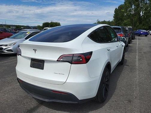 2023 Tesla Model Y Long Range Dual Motor All-Wheel Drive