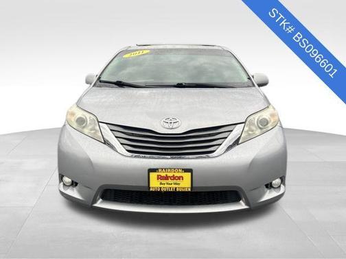 2011 Toyota Sienna XLE