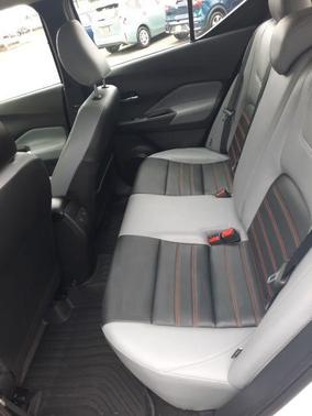 2021 Nissan Kicks SR