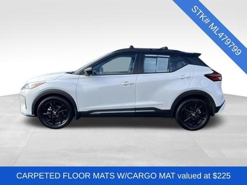 2021 Nissan Kicks SR