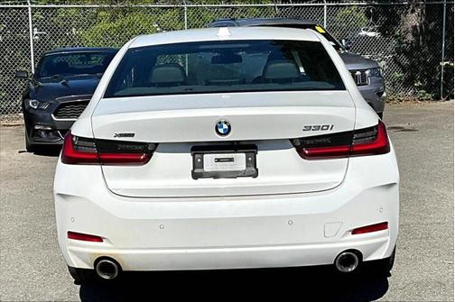 2024 BMW 330 i xDrive