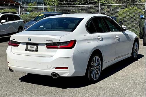 2024 BMW 330 i xDrive