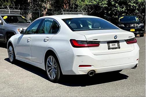 2024 BMW 330 i xDrive