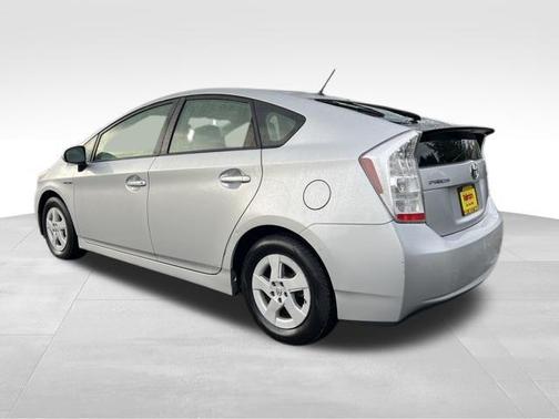 2011 Toyota Prius III