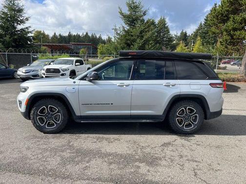 2022 Jeep Grand Cherokee 4xe Trailhawk