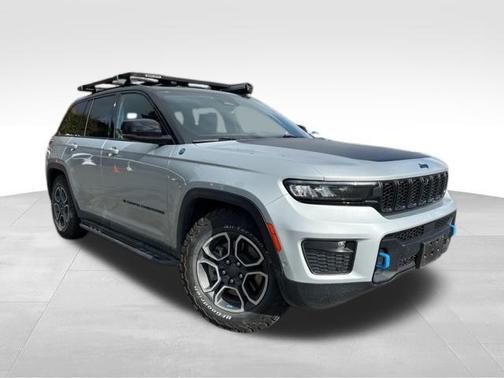 2022 Jeep Grand Cherokee 4xe Trailhawk