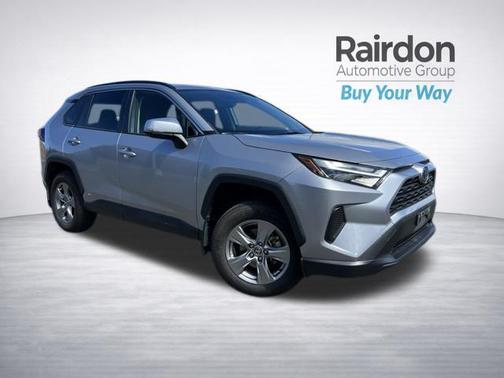 Silver Sky Metallic 2022 Toyota RAV4 Hybrid XLE