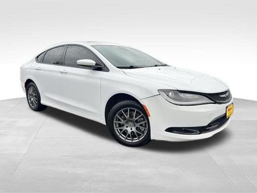 2016 Chrysler 200 S