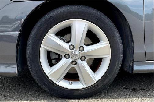 2010 Toyota Camry LE