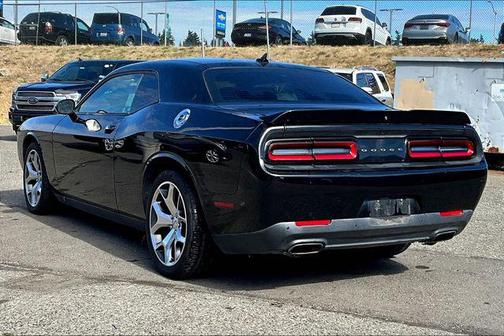 2015 Dodge Challenger SXT Plus