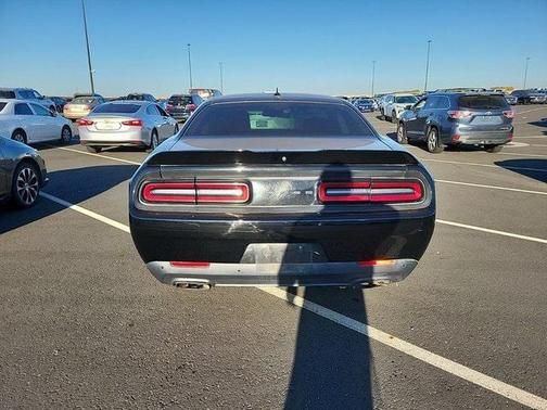 2015 Dodge Challenger SXT Plus